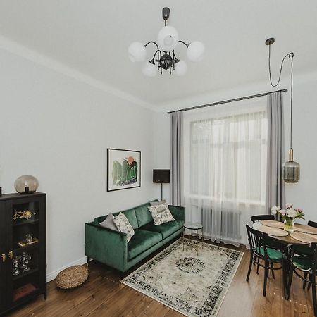 Cozy Apartment Near Zalgirio Arena By Urban Rent Kaunas Ngoại thất bức ảnh