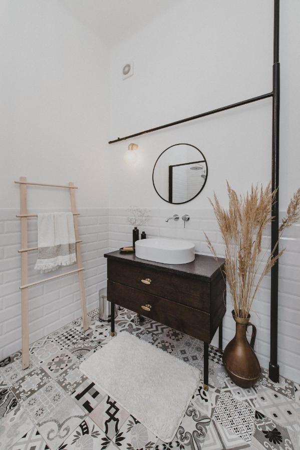 Cozy Apartment Near Zalgirio Arena By Urban Rent Kaunas Ngoại thất bức ảnh